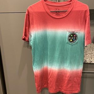 Medium Maui and Sons T-shirt